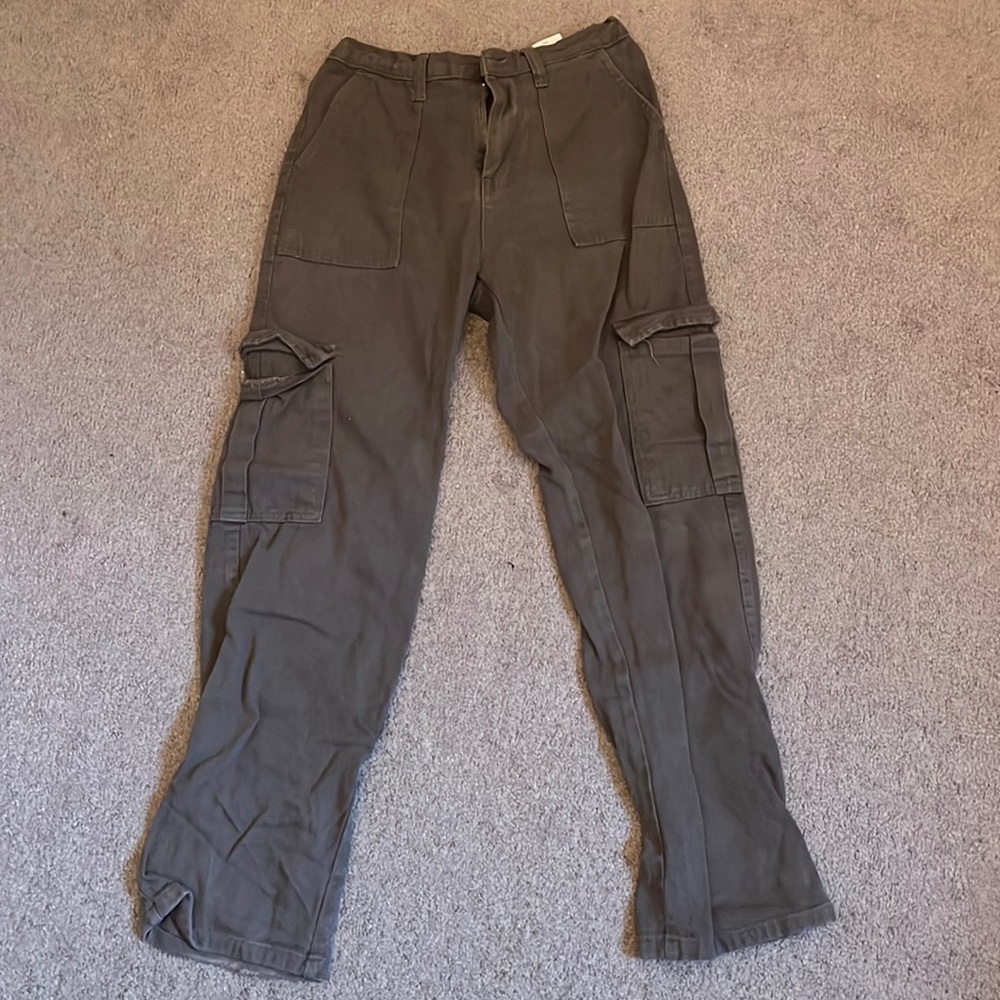 green cargo pants
